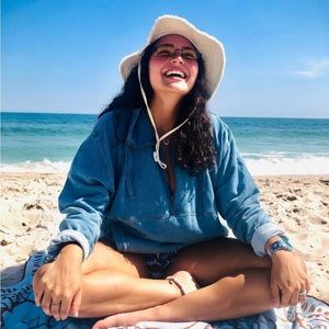 Urban outfitters medium oversized 1/4 zip